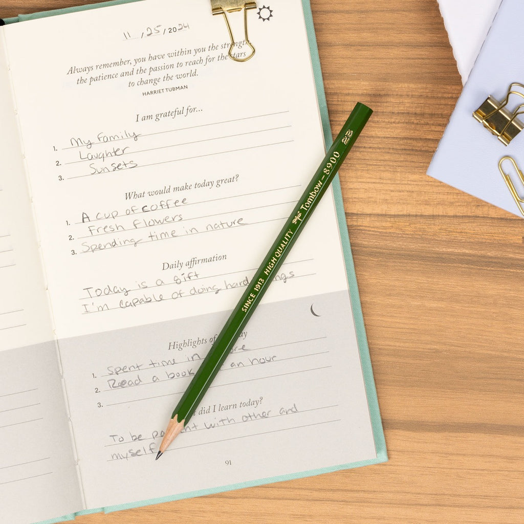 8900 Drawing Pencils, 2B