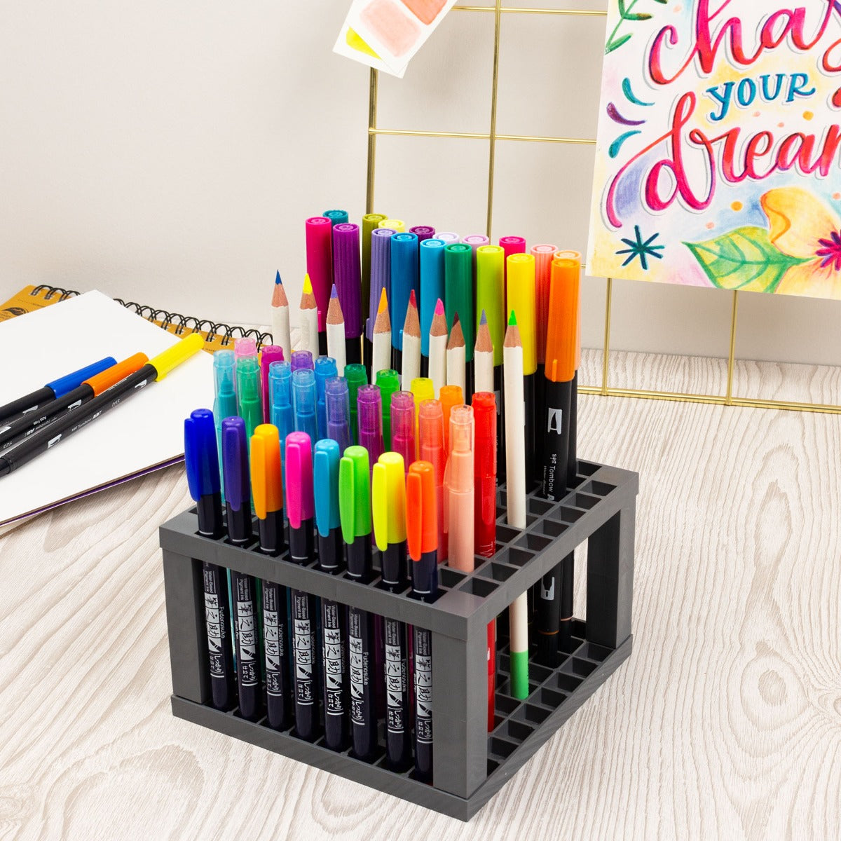 Dual Brush Pen Desk Stand