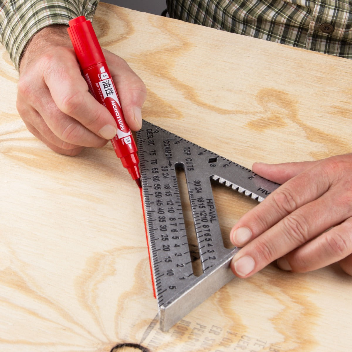 MONO Twin Permanent Marker, Fine & Chisel Tips, Red Ink