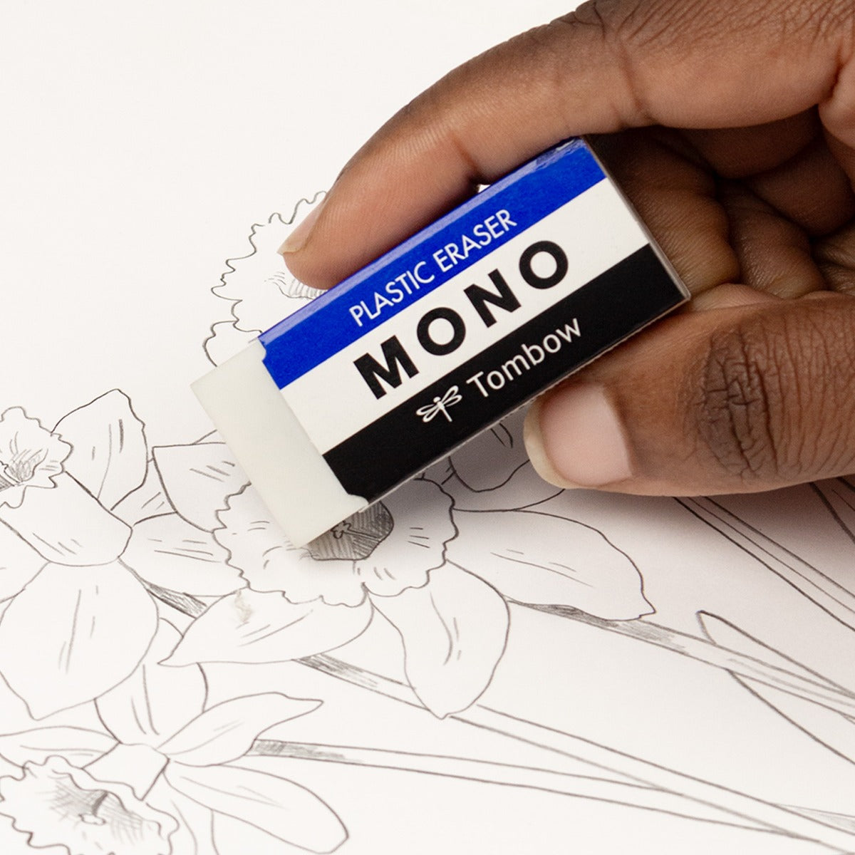 MONO Eraser, White, Medium