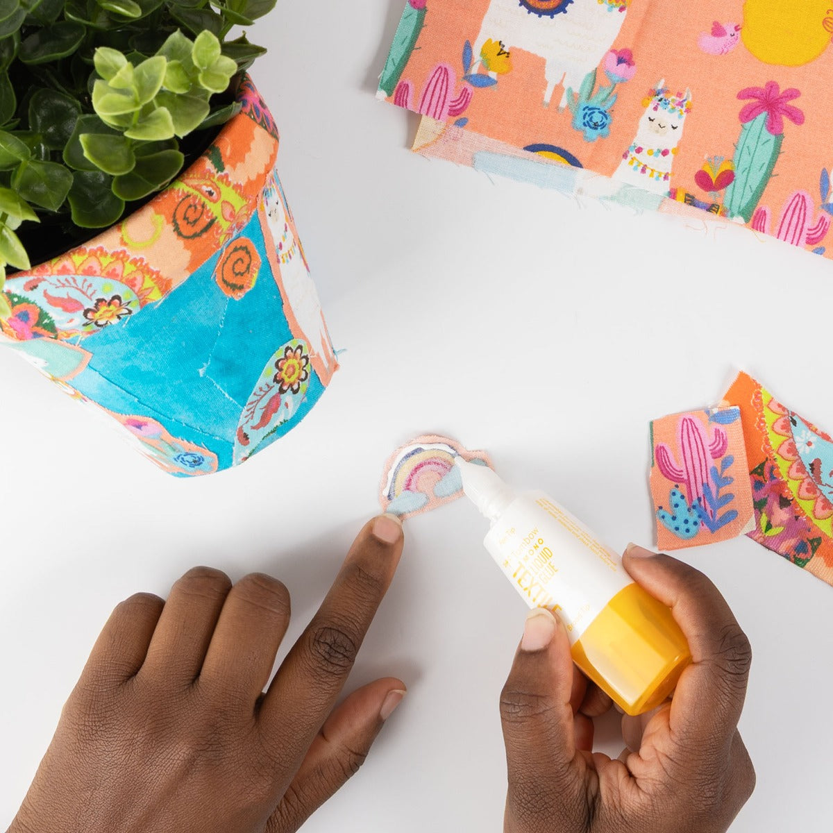 MONO Textile Liquid Glue, Carded