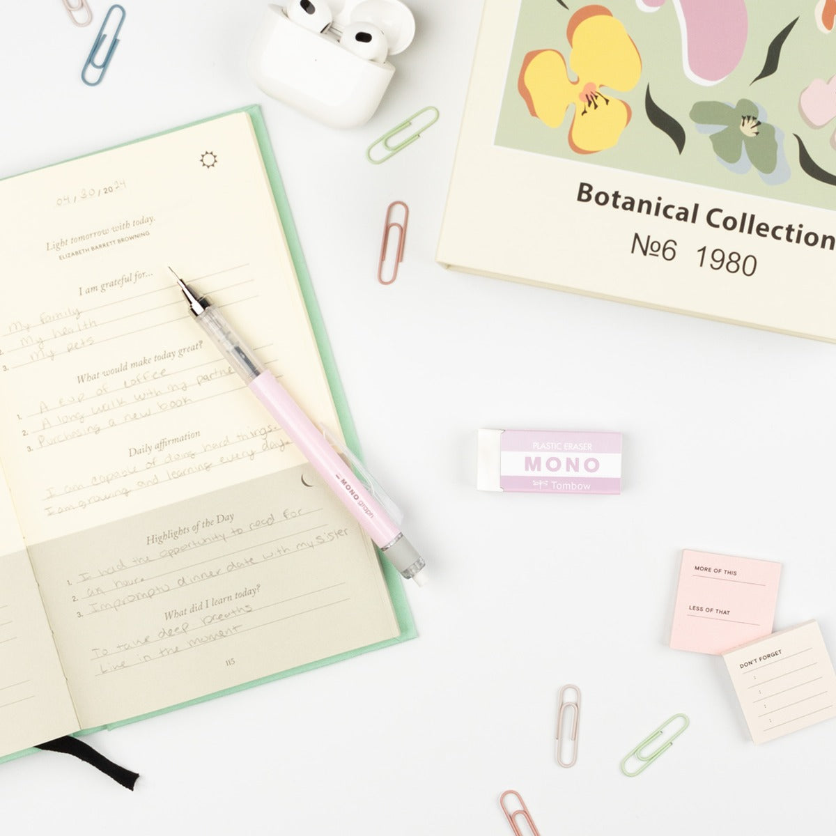 MONO Graph Mechanical Pencil + Eraser Set, Pink